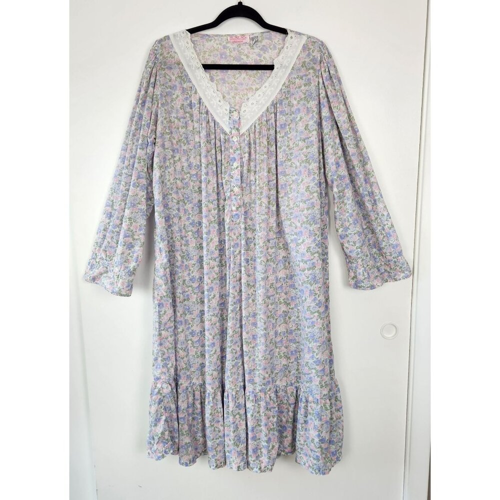 Vintage Honors Intimates 100% Cotton Floral Ruffle Hem Long Sleeve Nightgown Med